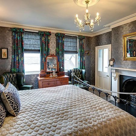 Victoria House Hotell Church Stretton Eksteriør bilde